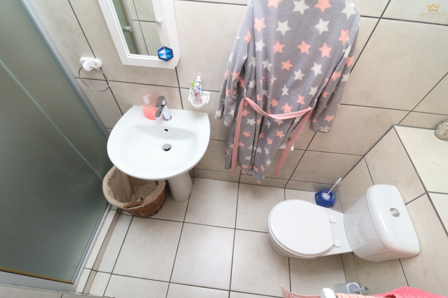 4 Bedroom Property for Sale in Bettys Bay Western Cape